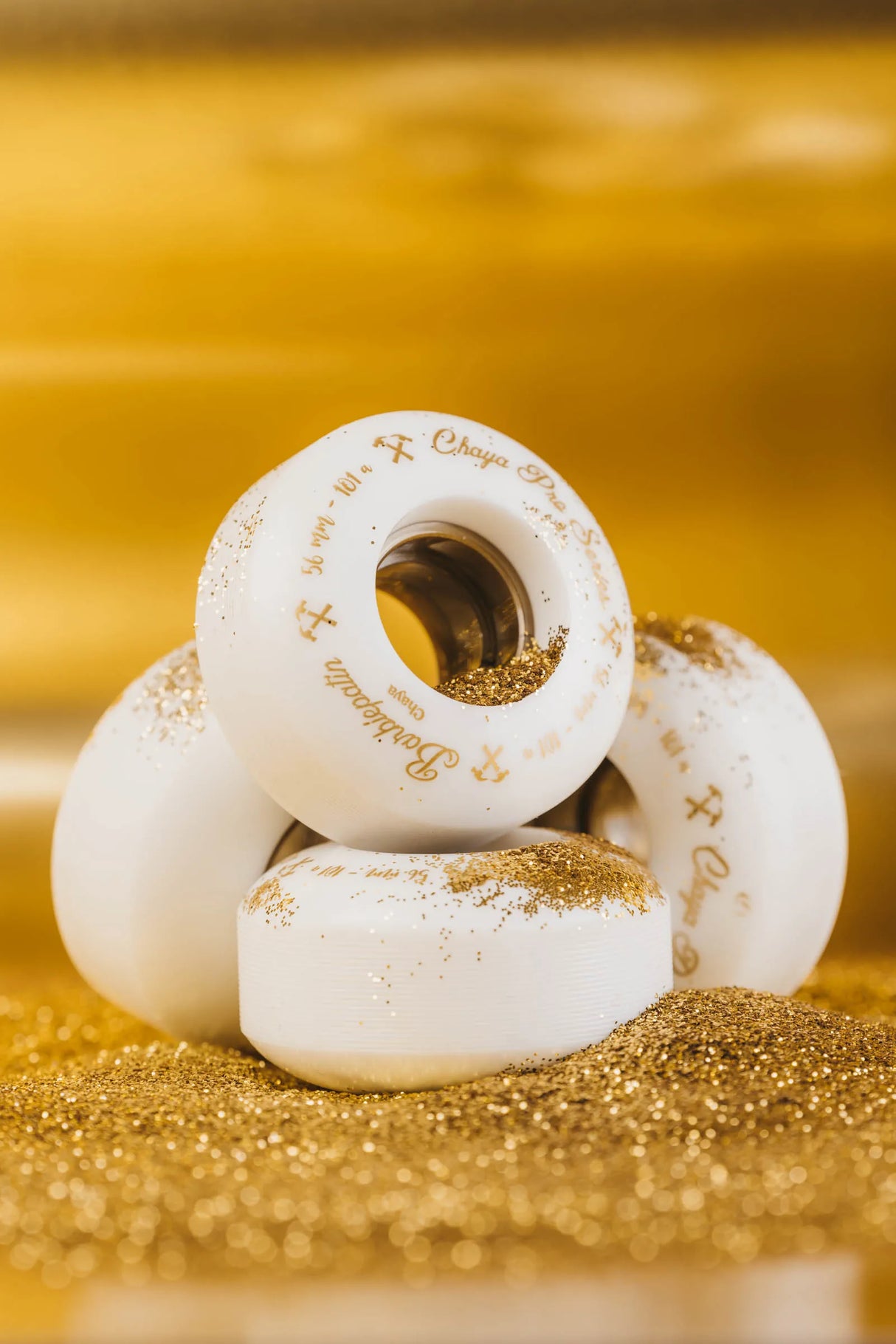 SKA810726 CHAYA Kismet Barbiepatin Gold Park Roller Skates | Gold | Skatepark Rollschuhe Wheels Park Wheels Urban Quad Rollen Roller Skating Rollen Wheels Quad Rollen Quad Wheels Outdoor Indoor Dance Jam Park Rollen Lifestyle Roller Skates Rollschuhe Park Tanz Rollschuhe Barbie Park Quad Skates Roller Skates Lifestyle Rollschuhe Skatepark Rollschuhe Chaya Quad Skates Aggressive Quad Skates Rollschuhe Stunt Rollschuhe Rollkunstlauf Rollschuhe Rollerskates Schwarze Rollschuhe Lifestyle Rollschuhe Roller Skati