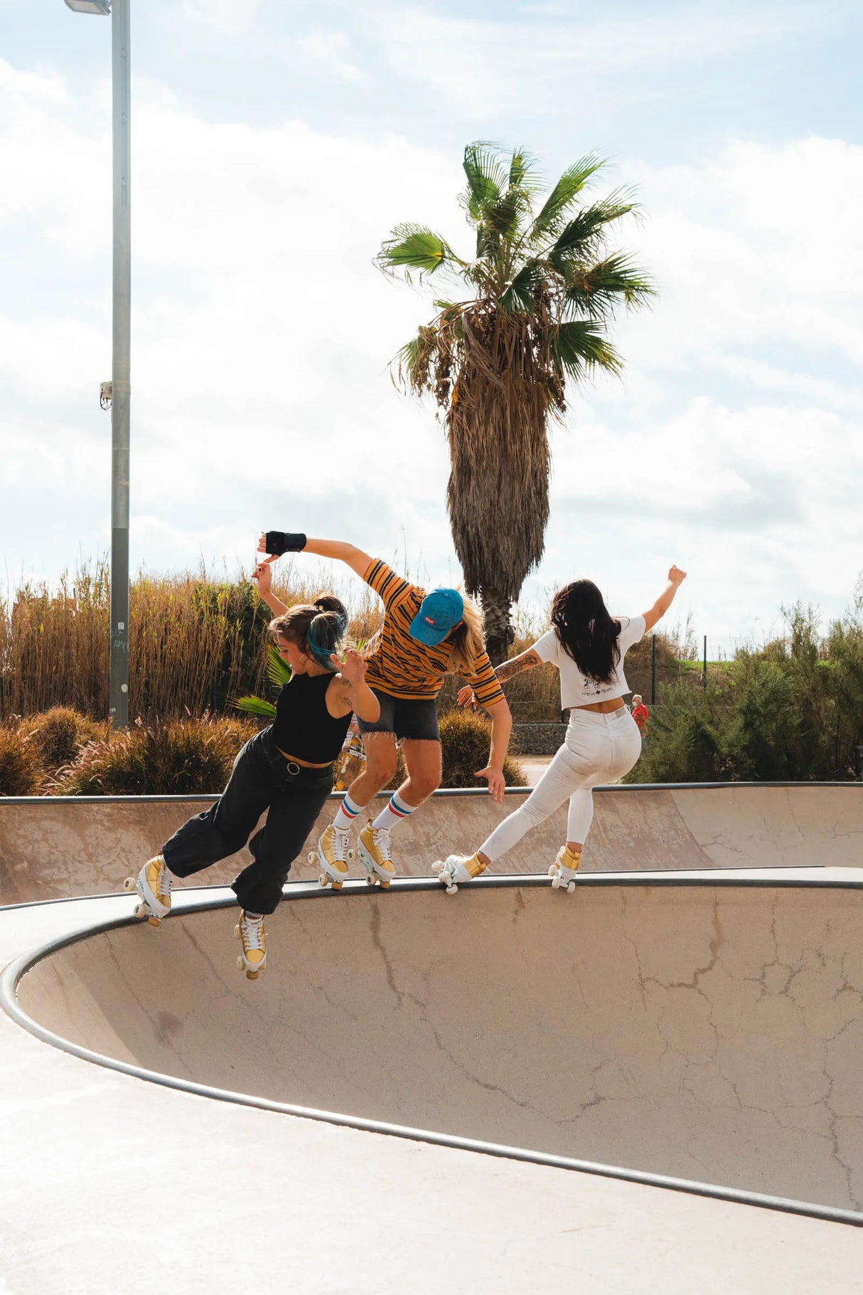 SKA810726 CHAYA Kismet Barbiepatin Gold Park Roller Skates | Gold | Skatepark Rollschuhe Wheels Park Wheels Urban Quad Rollen Roller Skating Rollen Wheels Quad Rollen Quad Wheels Outdoor Indoor Dance Jam Park Rollen Lifestyle Roller Skates Rollschuhe Park Tanz Rollschuhe Barbie Park Quad Skates Roller Skates Lifestyle Rollschuhe Skatepark Rollschuhe Chaya Quad Skates Aggressive Quad Skates Rollschuhe Stunt Rollschuhe Rollkunstlauf Rollschuhe Rollerskates Schwarze Rollschuhe Lifestyle Rollschuhe Roller Skati