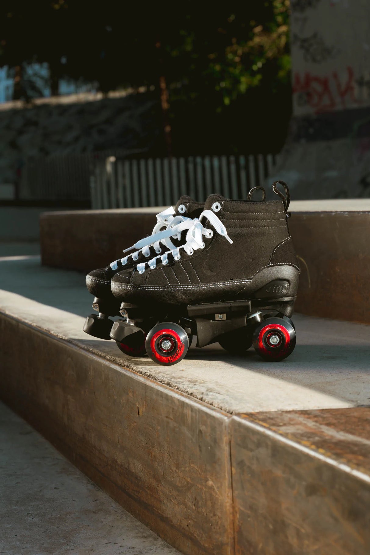 SKA810747 CHAYA Karma Pro Black Park Roller Skates Aggressive Quad Skates Park Rollschuhe Lifestyle Rollschuhe Lifestyle Roller Skates Skaterpark Stunt Rollschuhe Rollschuhe Roller Skates Roller Skates Lifestyle Roller Skates Rollschuhe Park Tanz Rollschuhe Barbie Park Quad Skates Roller Skates Lifestyle Rollschuhe Skatepark Rollschuhe Chaya Quad Skates Aggressive Quad Skates Rollschuhe Stunt Rollschuhe Rollkunstlauf Rollschuhe Rollerskates Schwarze Rollschuhe Lifestyle Rollschuhe Roller Skating Quad Skatin