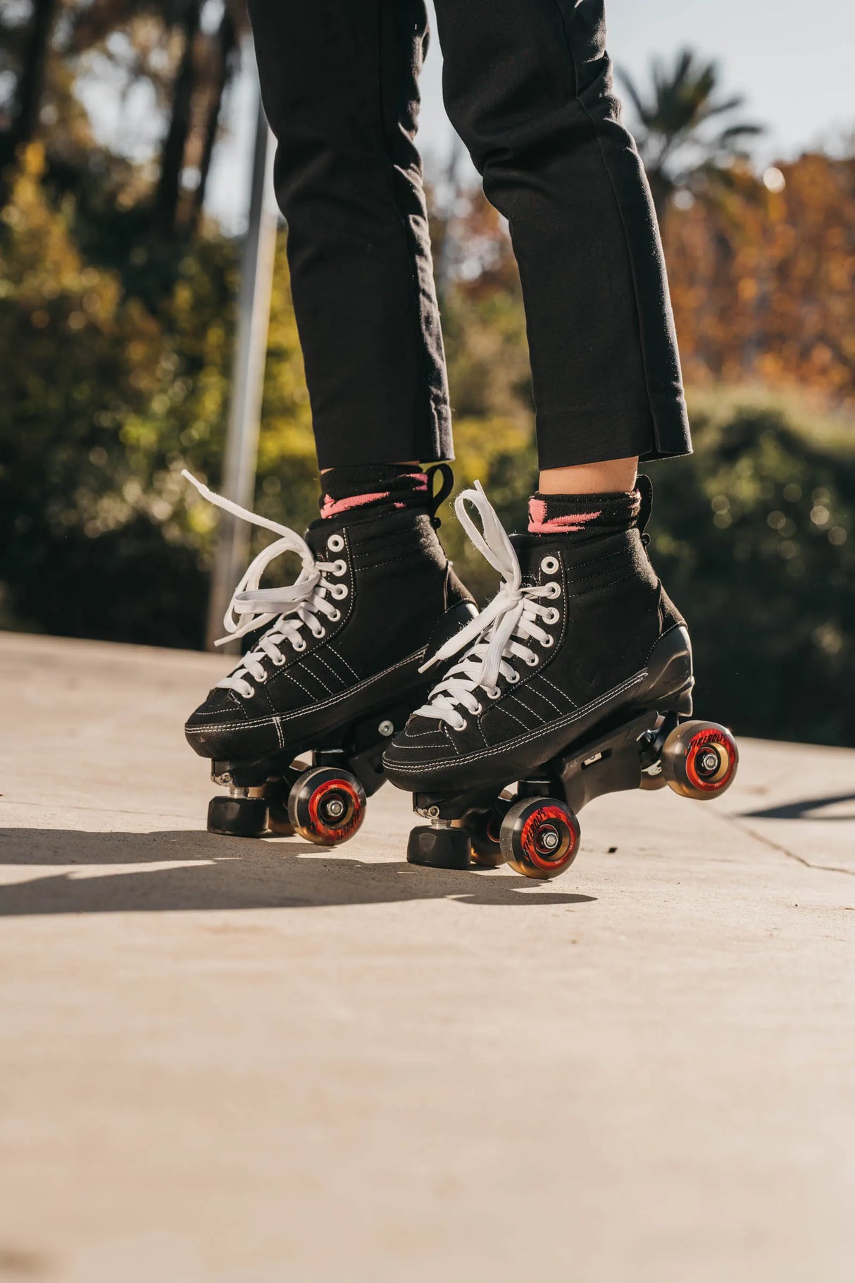 SKA810747 CHAYA Karma Pro Black Park Roller Skates Aggressive Quad Skates Park Rollschuhe Lifestyle Rollschuhe Lifestyle Roller Skates Skaterpark Stunt Rollschuhe Rollschuhe Roller Skates Roller Skates Lifestyle Roller Skates Rollschuhe Park Tanz Rollschuhe Barbie Park Quad Skates Roller Skates Lifestyle Rollschuhe Skatepark Rollschuhe Chaya Quad Skates Aggressive Quad Skates Rollschuhe Stunt Rollschuhe Rollkunstlauf Rollschuhe Rollerskates Schwarze Rollschuhe Lifestyle Rollschuhe Roller Skating Quad Skatin