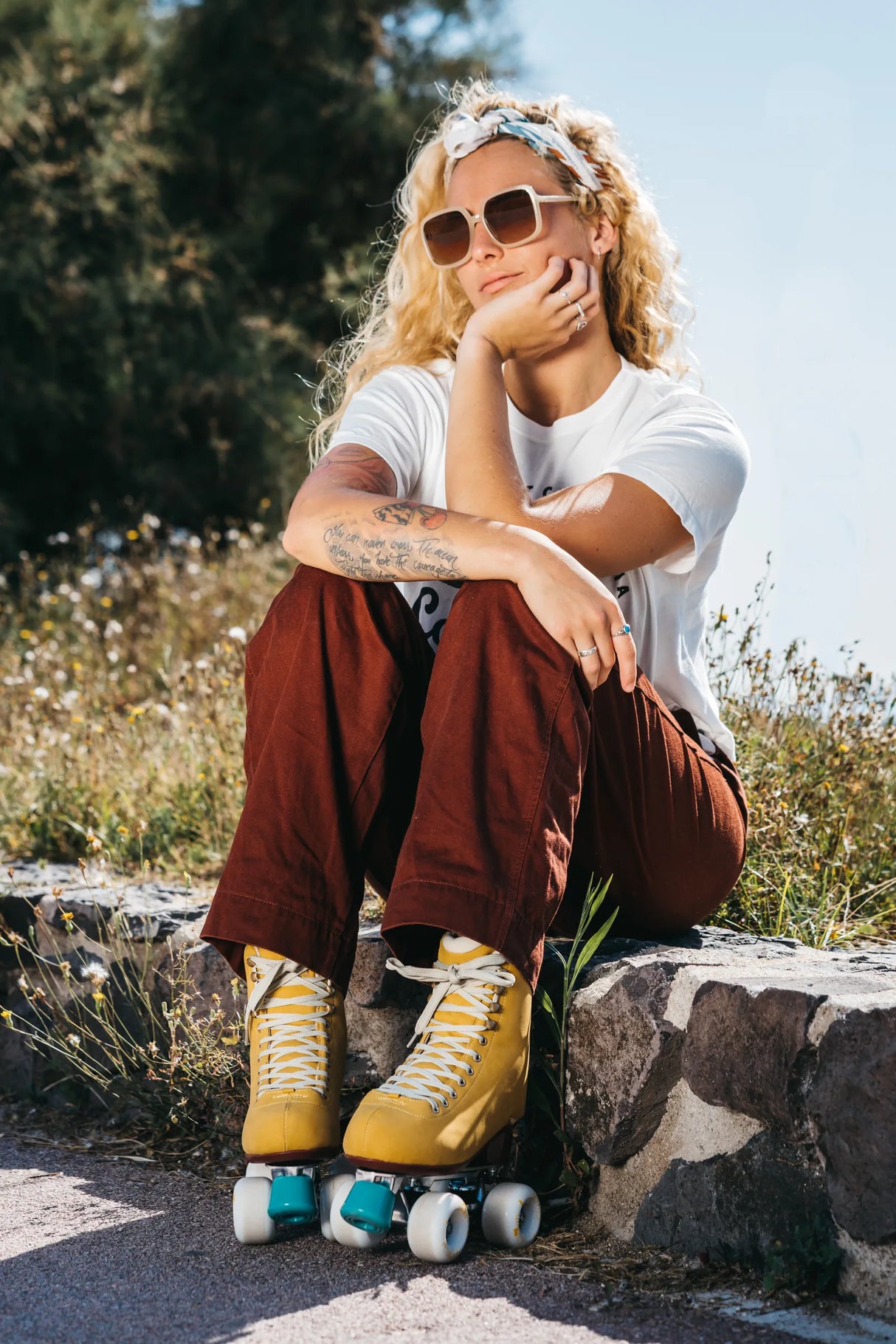 SKA810665 CHAYA Melrose Deluxe Amber Roller Skates | Lifestyle Rollschuhe Yellow Gelb Park Tanz Rollschuhe Barbie Park Quad Skates Roller Skates Lifestyle Rollschuhe Skatepark Rollschuhe Chaya Quad Skates Aggressive Quad Skates Rollschuhe Stunt Rollschuhe Rollkunstlauf Rollschuhe Rollerskates Schwarze Rollschuhe Lifestyle Rollschuhe Roller Skating Quad Skating Skateschule und Skateshop Weil am Rhein SkaMiDan Lörrach Freiburg Basel Deutschland Germany