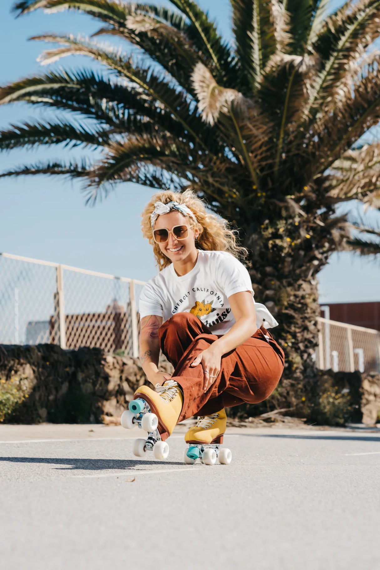 SKA810665 CHAYA Melrose Deluxe Amber Roller Skates | Lifestyle Rollschuhe Yellow Gelb Park Tanz Rollschuhe Barbie Park Quad Skates Roller Skates Lifestyle Rollschuhe Skatepark Rollschuhe Chaya Quad Skates Aggressive Quad Skates Rollschuhe Stunt Rollschuhe Rollkunstlauf Rollschuhe Rollerskates Schwarze Rollschuhe Lifestyle Rollschuhe Roller Skating Quad Skating Skateschule und Skateshop Weil am Rhein SkaMiDan Lörrach Freiburg Basel Deutschland Germany