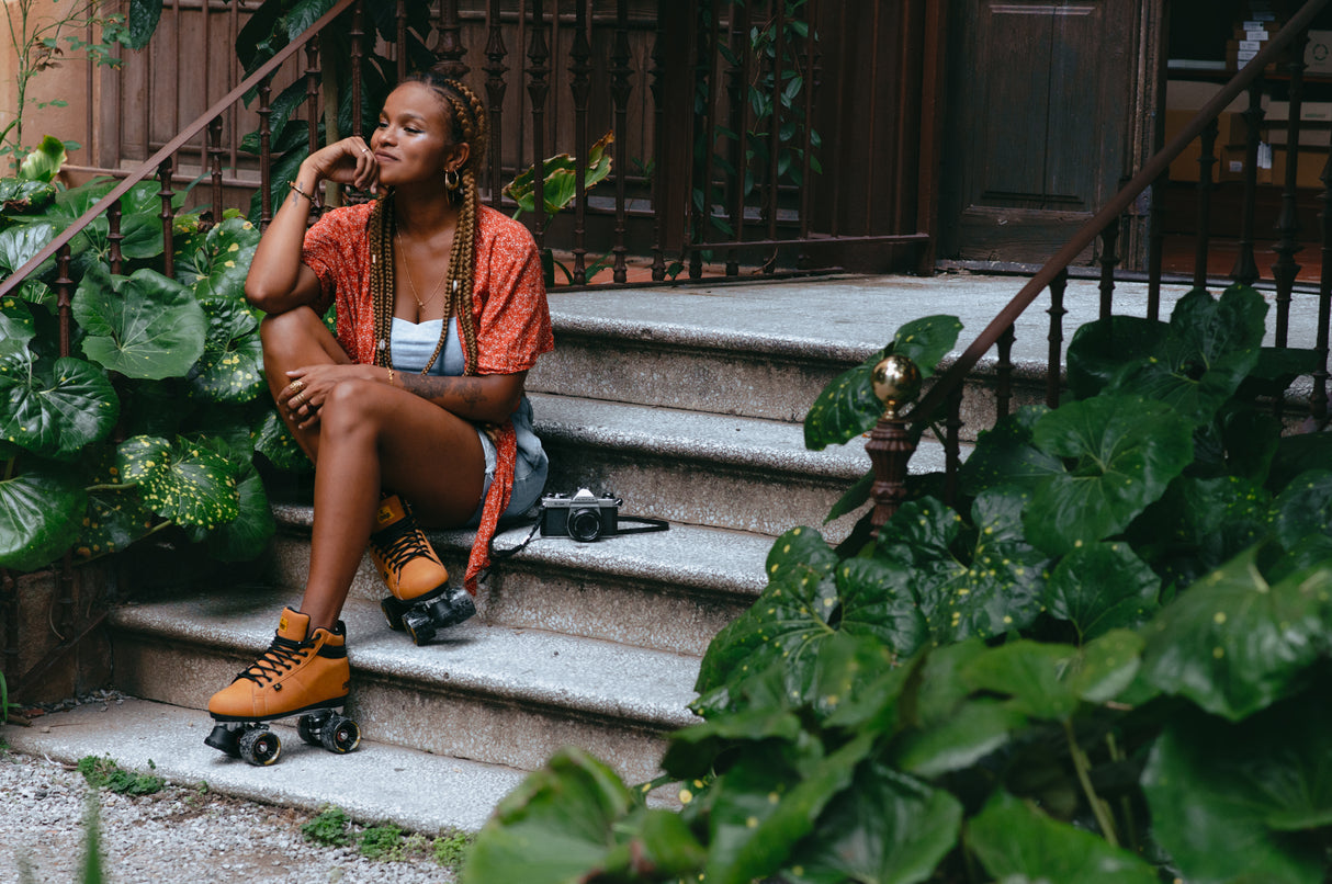 SKA810669 CHAYA Voyager Vintage Roller Skates Lifestyle Rollschuhe Chaya Quad Skates Dance Quad Skates Rollschuhe Tanz Rollschuhe Rollkunstlauf Rollschuhe Rollerskates Schwarze Rollschuhe Lifestyle Rollschuhe Roller Skating Quad Skating Skateschule und Skateshop Weil am Rhein SkaMiDan Lörrach Freiburg Basel Deutschland Germany