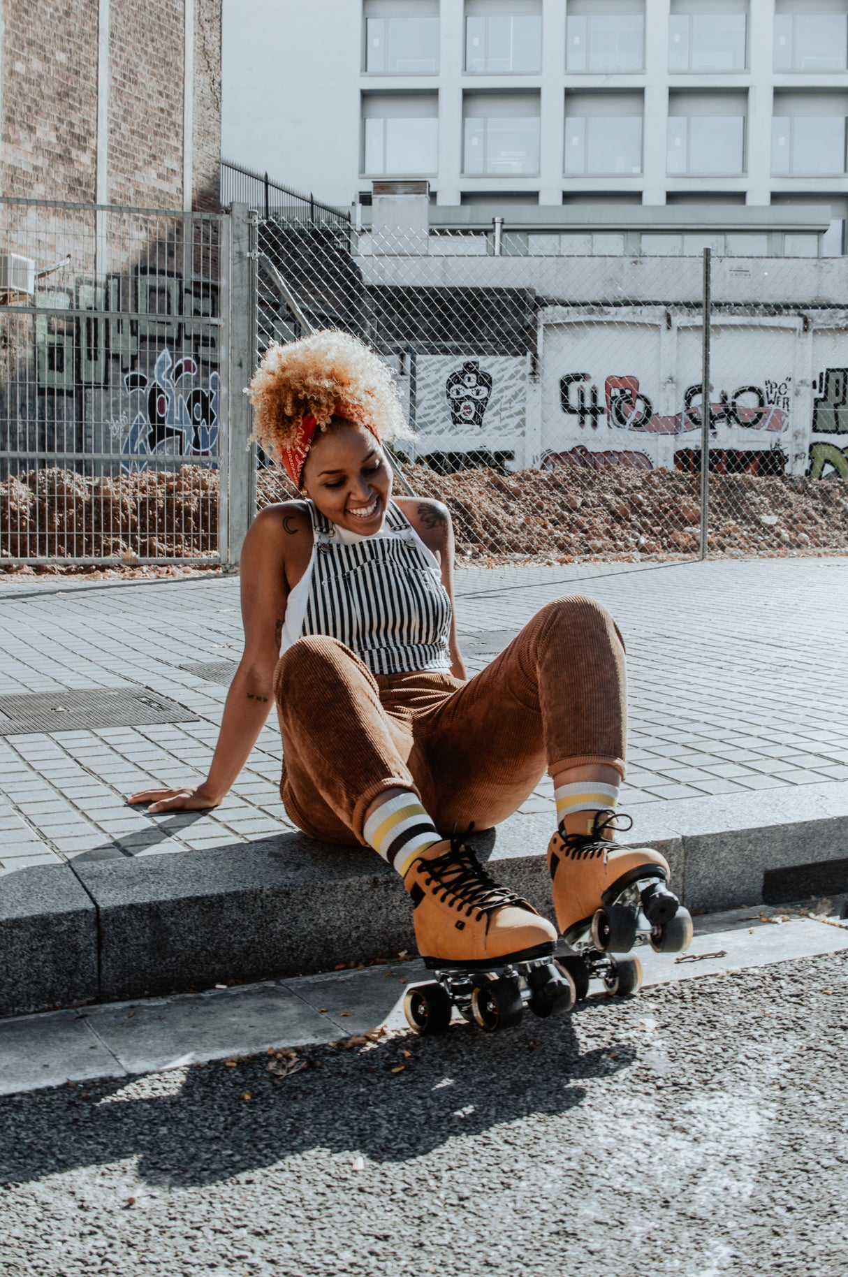 SKA810669 CHAYA Voyager Vintage Roller Skates Lifestyle Rollschuhe Chaya Quad Skates Dance Quad Skates Rollschuhe Tanz Rollschuhe Rollkunstlauf Rollschuhe Rollerskates Schwarze Rollschuhe Lifestyle Rollschuhe Roller Skating Quad Skating Skateschule und Skateshop Weil am Rhein SkaMiDan Lörrach Freiburg Basel Deutschland Germany