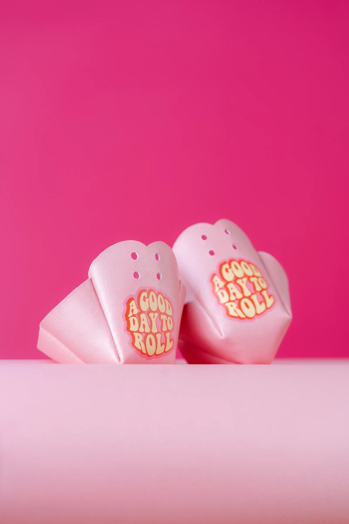 SKA810770 CHAYA Melrose Toe Protector A good time to roll Rollschuhe Roller Skates Rollschuhe Lifestyle & Dance Rollschuhe Roller Skating Rollen Wheels Quad Rollen Quad Wheels Outdoor Indoor Dance Jam Park Rollen Lifestyle Roller Skates Rollschuhe Park Tanz Rollschuhe Barbie Park Quad Skates Roller Skates Lifestyle Rollschuhe Skatepark Rollschuhe Chaya Quad Skates Aggressive Quad Skates Rollschuhe Stunt Rollschuhe Rollkunstlauf Rollschuhe Rollerskates Schwarze Rollschuhe Lifestyle Rollschuhe Roller Skating