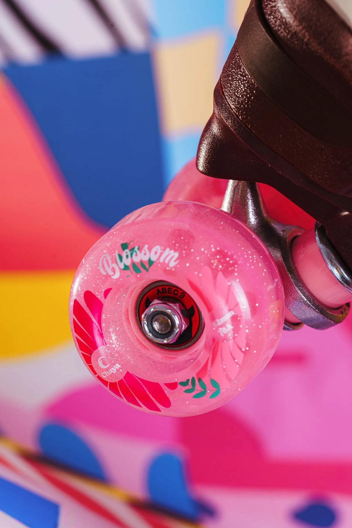 SKA810801 CHAYA Miyu Pink Leopard Roller Skates | Pinke Rollschuhe | Lifestyle Rollschuhe Skates Plates Roller Skates Skatepark Rollschuhe Chaya Quad Skates Aggressive Quad Skates Rollschuhe Stunt Rollschuhe Rollkunstlauf Rollschuhe Rollerskates Schwarze Rollschuhe Lifestyle Rollschuhe Roller Skating Quad Skating Skateschule und Skateshop Weil am Rhein SkaMiDan Lörrach Freiburg Basel Deutschland Germany