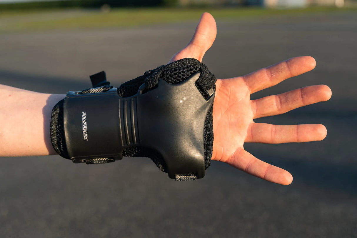 SKA903196 POWERSLIDE Pro Tri-Pack Men Schoner Schonerset Schützerset Handgelenkschoner Handschützer Wrist Guards Hand Guards Schoner Skate Schoner Skate Schützer Protectors Protective Gear Skateschule und Skateshop SkaMiDan Weil am Rhein