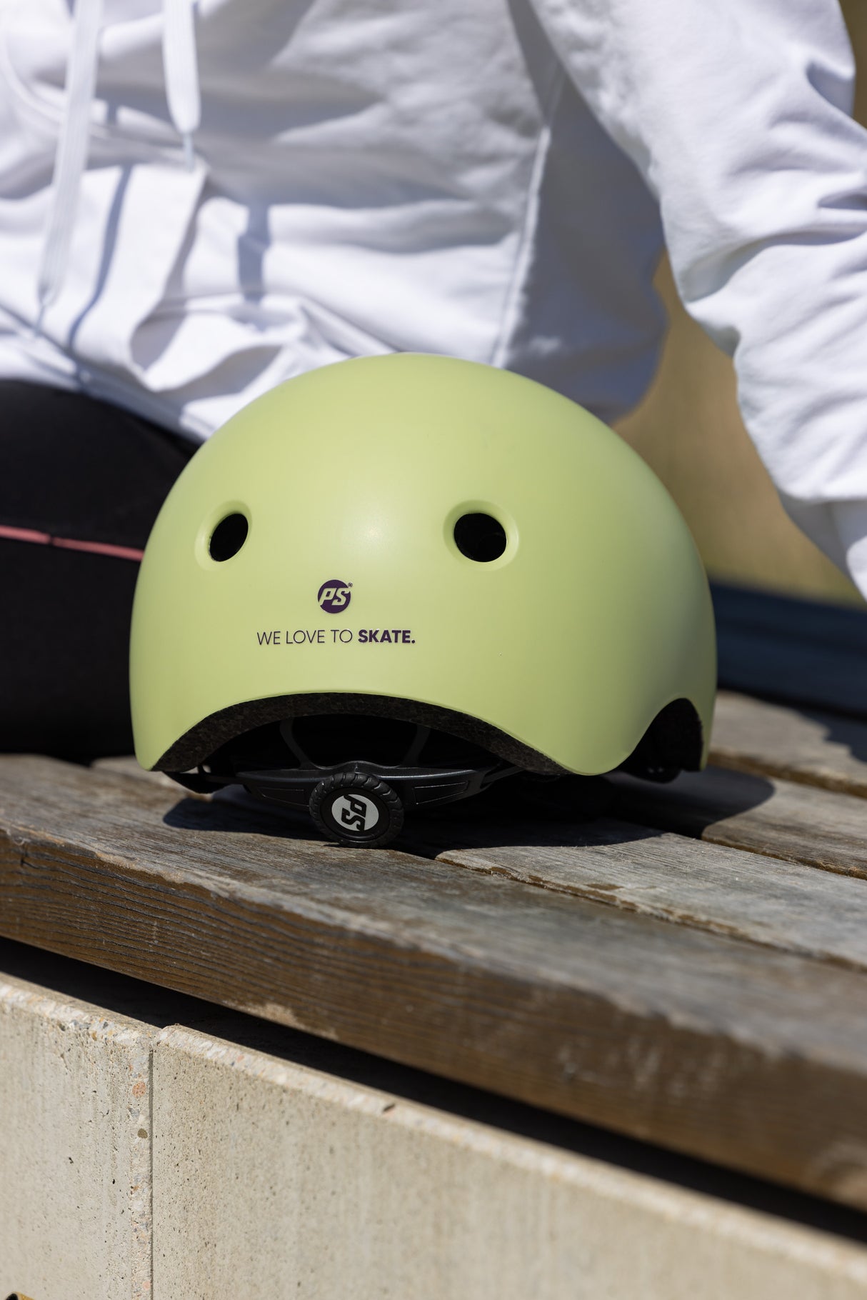 SKA903323 POWERSLIDE Urban Cool Matcha | Grün | Größenverstellbar | Kinder + Erwachsene | Stunt Skatehelm