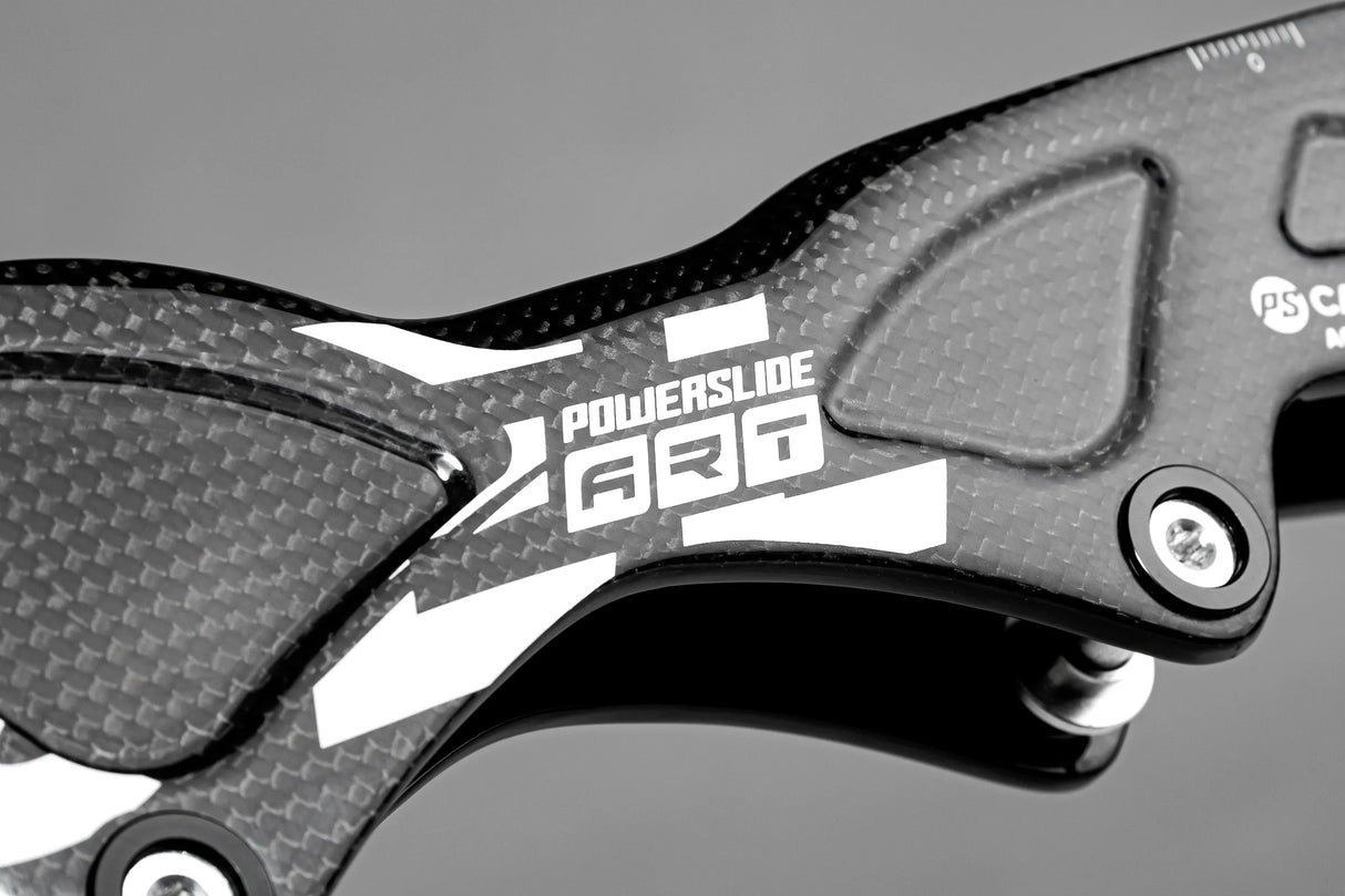 SKA904535 POWERSLIDE ACCEL carbon 13.24x110 Racing Frames | 195mm Dual Point Mounting | Speed Inlineskates | Inline Speed Skating | Inlineskates Trinity X Freestyle Inlineskates Inlineskates Weiß Lila Freestyle Inline Skating Slalom Skating Slalom Schiene Best Freestyle Skate Slalom Skate Powerslide Hardcore Evo Pro 90 2021 Slalom Frame Freestyle Frame Schienen Frames Speed Inline Skating Urban Inlineskates Trinity Trinity X Powerslide Trinity Schienen Trinity Frames Urban Inline Skating Urban Inline Skatin