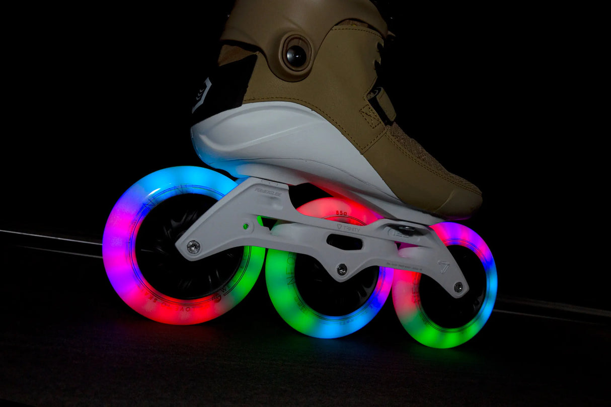 SKA905412/Multi/6-Pack POWERSLIDE Neons 125 LED Rollen | 85A Bunt | 6-Pack | Leuchtrollen | Urban Inline Rollen | Leuchtrollen Urban Inline Rollen | Nite Rollen Nachtrollen LED Rollen