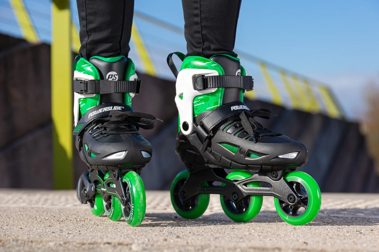 SKA940688 POWERSLIDE Phuzion Universe Green 3W XXII Kinder Inlineskates Kinder Inliner Kids Skates Rollerblades Inlineskates für Kinder Junior Skates Verstellbare Skates Größenverstlelbare Inlineskates für Kinder Kinder Inliner Kids Inliner Kids Rollerblades Urban Inline Skating Urban Inline Skating Freeskates City Skates Fitness Inliner Sport Skates Sport Inliner Rollerblades Rollerblading Lörrach Freiburg Basel Inliner Skateschule und Skateshop Weil am Rhein SkaMiDan Deutschland Germany