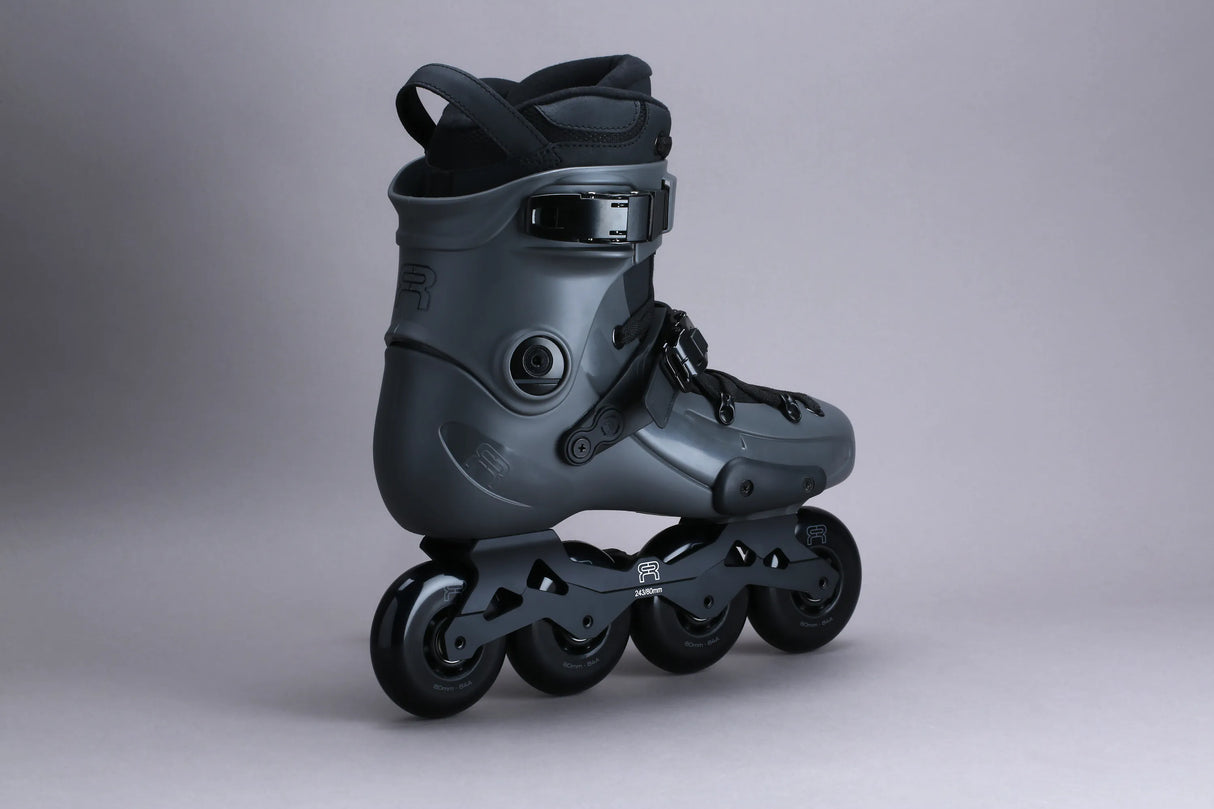 SKA24FRSK-FR180-GBK FR Skates FR1 80 – Grey | 165mm Dual Point Mounting | Urban & Freestyle Inlineskates Freestyle Slalom Skates Freestyle & Urban Inlineskates Fitness Inlineskates Inlineskates Sport Inline Skates Rollerblades Urban Inline Skating Urban Inline Skating Freeskates Trainng Skates Strecken Skates Trinity Skates Einsteiger Beginner Inlineskates Inliner Fitness Inliner City Skates Fitness Inliner Sport Skates Sport Inliner Rollerblades Rollerblading Lörrach Freiburg Basel Inliner Skateschule und