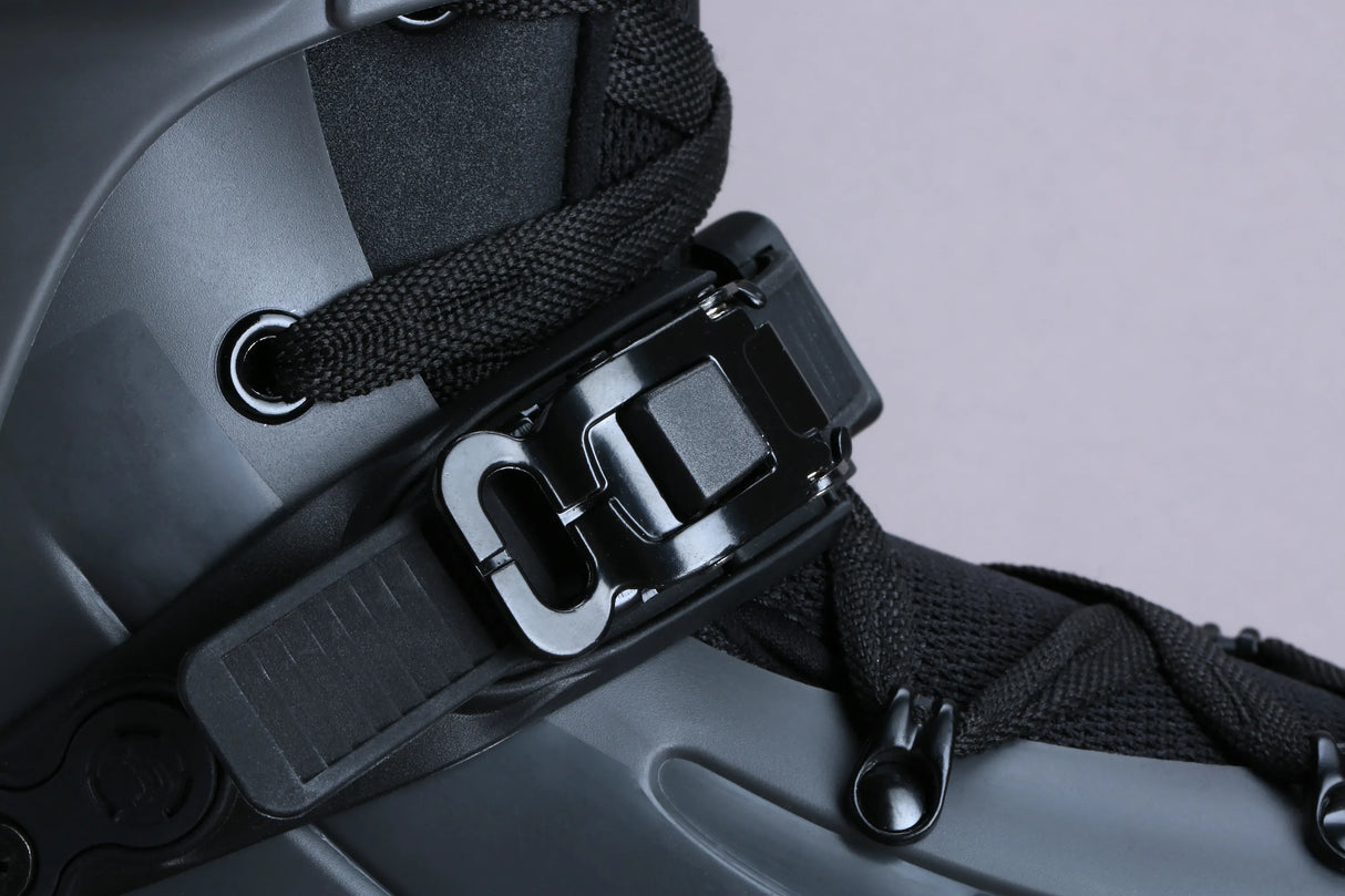 SKA24FRSK-FR180-GBK FR Skates FR1 80 – Grey | 165mm Dual Point Mounting | Urban & Freestyle Inlineskates Freestyle Slalom Skates Freestyle & Urban Inlineskates Fitness Inlineskates Inlineskates Sport Inline Skates Rollerblades Urban Inline Skating Urban Inline Skating Freeskates Trainng Skates Strecken Skates Trinity Skates Einsteiger Beginner Inlineskates Inliner Fitness Inliner City Skates Fitness Inliner Sport Skates Sport Inliner Rollerblades Rollerblading Lörrach Freiburg Basel Inliner Skateschule und