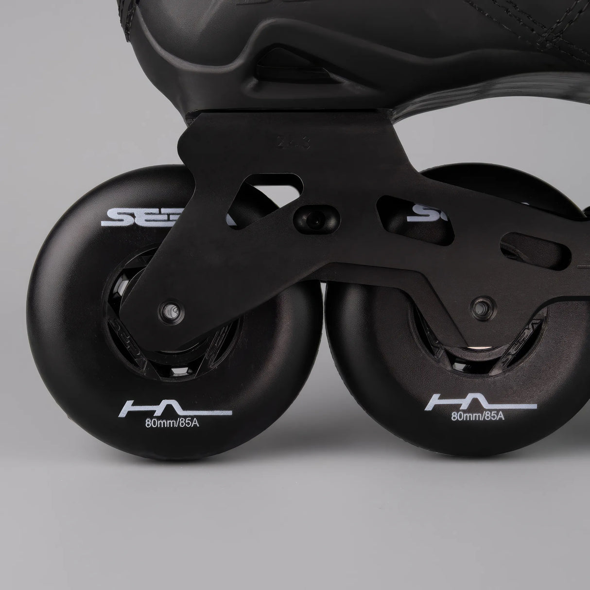 SKA24SSK-SHL80-BK-36 SEBA Skates High Light 80 – Black 2025 | 165mm Dual Point Mounting | Urban & Freestyle Inlineskates Freeskates inline trick skaten Urban Inlineskates Freestyle Inlineskates Free Skates Slalom Skates Freestyle Inlineskates Freestyle Rollerblades Slalom Blades Urban Inlineskates Freeskates Fitness Inlineskates Inlineskates Sport Inline Skates Rollerblades Urban Inline Skating Urban Inline Skating Freeskates Trainng Skates Strecken Skates Trinity Skates Einsteiger Beginner Inlineskates Inl