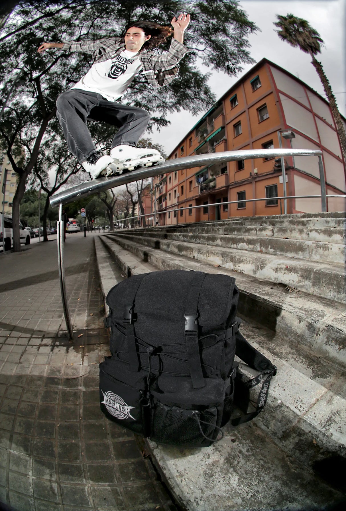 SKA61024 MESMER Skate Bag | Backpack | Clean Style Skaterucksack mit Halterungen für Inlineskates + Co. | Unisex | Clothing | Bekleidung Inliner Sport Skates Sport Inliner Rollerblades Rollerblading Lörrach Freiburg Basel Inliner Skateschule und Skateshop Weil am Rhein SkaMiDan Deutschland Germany