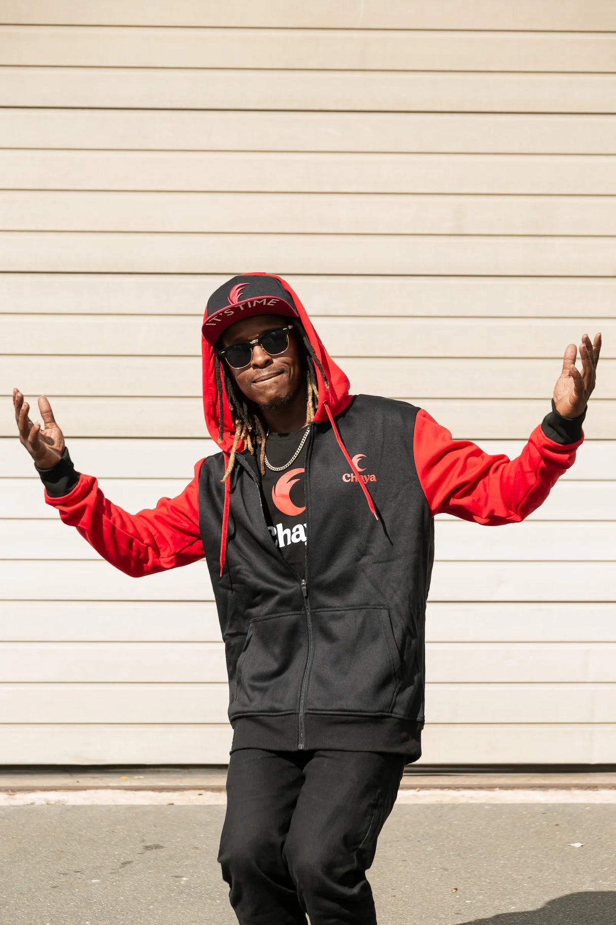 SKA810762 CHAYA Logo Zip Hoodie | Black & Red | Unisex | Clothing Pants Skate Pants Inliner Pants Skating Pants Shorts Pants Protectors Protective Robust Pants Rockin Frames Rockin' Frames Rockin' Rocking Frames Rocking Wizard Skating Inline Wizard Mushroom Rollerblading Wizard Blading Wizzard Skating Wizard Frames Wizard Wizard Wizzard Frames Wizzard Wizzard Mushroom Frames Mushroom Mushwroom Inliner Sport Skates Sport Inliner Rollerblades Rollerblading Lörrach Freiburg Basel Inliner Skate school Skating