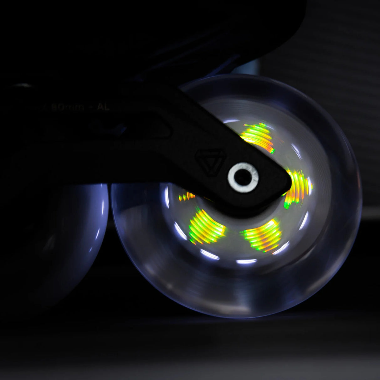 SKALUWL-LU6485-DUO-GA-PU/GalaxyPurple POWERSLIDE Graphix Plus LED Rollen – 80mm 85A | LED Rollen für Inlineskates | Leuchtrollen für das Inline Skating Inline Skating Rollerblading Inlineskaterollen Skating Wheels for Rollerblader Rollen für Inlineskater Lörrach Freiburg Basel Inliner Richtige Größe right Size for Rollerblades Langhaltende Inlineskaterollen Longlasting Wheels for Rollerblading Skateschule und Skateshop Weil am Rhein SkaMiDan Deutschland Germany