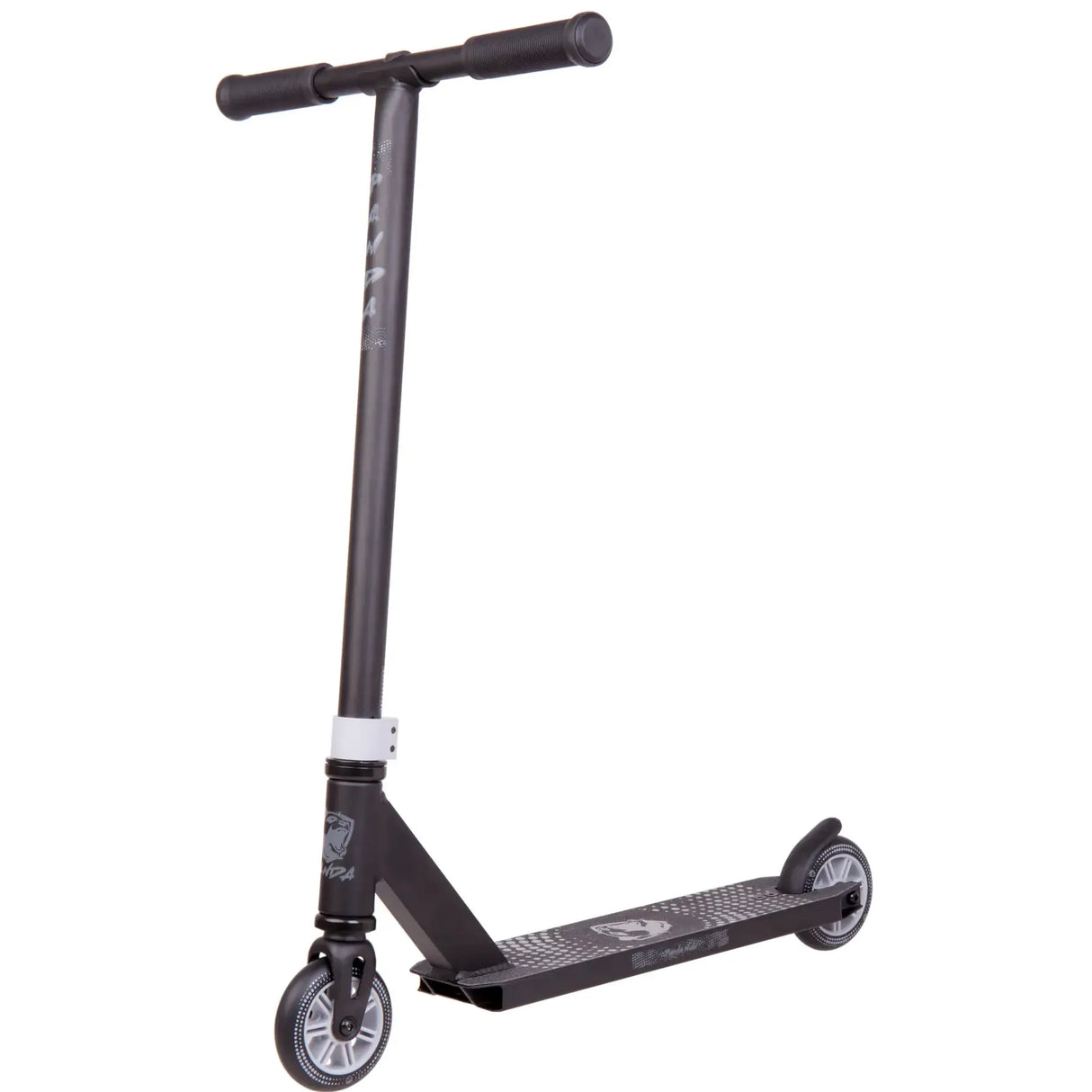SKAPANNUB PANDA Nubi Pro Stunt Scooter für Kinder – verschiedene Farben | Stunt Roller für Kinder | Trickroller für den Skatepark Stunt Scooter Kicker Trottinett Scootering Soots Scootworld SkaMiDan Weil am Rhein Basel Lörrach Freiburg Schweiz Deutschland Switzerland Germany Bale Skatepark Roller Stunt Roller Tretroller Action Scooter Kinder Roller Kids Children Stunts Park Trick Scooter