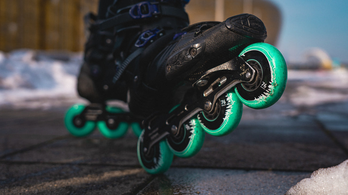 SKA406204 UNDERCOVER Cosmic Interference 76mm 86A Arctic Blue Aggressive Inline Rollen Rollerblading Stunt Skating Stuntrollen Trick Skating Inline Skating Aggressive Inline Skating Grinding grinden Skateschule und Skateshop SkaMiDan Weil am Rhein