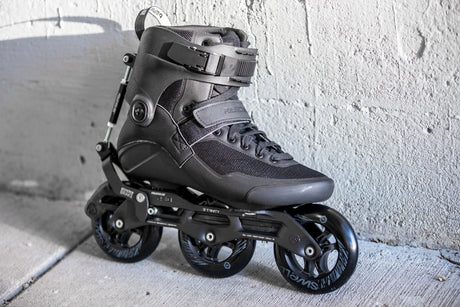 SKA510054 POWERSLIDE Swell 110 Triple Black Syncro Bremse | Trinity X | Fitness Inlineskates Inlineskates Skates Schuhe Liner Syncro Brake SimBrake Sim Brake Rollerblades Rollerskates Fitness Inlineskate Fitness Inlineskates Inlineskates Sport Inline Skates Rollerblades Urban Inline Skating Urban Inline Skating Freeskates Trainng Skates Strecken Skates Trinity Skates Einsteiger Beginner Inlineskates Inliner Fitness Inliner City Skates Fitness Inliner Sport Skates Sport Inliner Rollerblades Rollerblading Lör