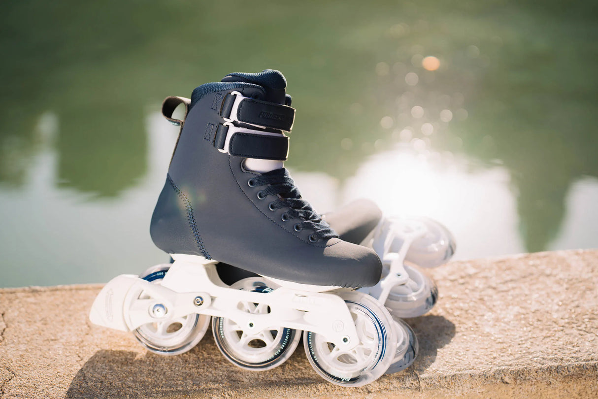 SKA510206 POWERSLIDE Pheme Ocean 100 Trinity X Urban Inlineskates Freeskates Fitness Inlineskates Inlineskates Sport Inline Skates Rollerblades Urban Inline Skating Urban Inline Skating Freeskates Trainng Skates Strecken Skates Trinity Skates Einsteiger Beginner Inlineskates Inliner Fitness Inliner City Skates Fitness Inliner Sport Skates Sport Inliner Rollerblades Rollerblading Lörrach Freiburg Basel Inliner Skateschule und Skateshop Weil am Rhein SkaMiDan Deutschland Germany