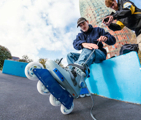 SKA10604 IQON CL 15 Blue 4x90mm Dual Point 165mm Urban Inlineskates Trinity X Fitness Inlineskate Fitness Inlineskates Inlineskates Sport Inline Skates Rollerblades Urban Inline Skating Urban Inline Skating Freeskates Trainng Skates Strecken Skates Trinity Skates Einsteiger Beginner Inlineskates Inliner Fitness Inliner City Skates Fitness Inliner Sport Skates Sport Inliner Rollerblades Rollerblading Lörrach Freiburg Basel Inliner Skateschule und Skateshop Weil am Rhein SkaMiDan Deutschland Germany