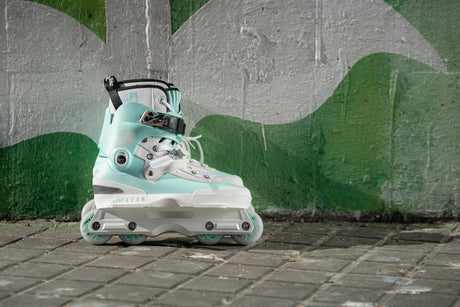 SKA710179 USD Aeon 60 Mery Munoz Pro Unibody Aggressive Inlineskates Inlineskates Rollerblades Aggressive Skates Stunt Skates Rollerblading Aggressive Inline Best Aggressive Skates 2021 Top Stunt Skates USD Aeon Skates USD Aeon 60 Inliner Sport Skates Sport Inliner Rollerblades Rollerblading Lörrach Freiburg Basel Inliner Skateschule und Skateshop Weil am Rhein SkaMiDan Deutschland Germany