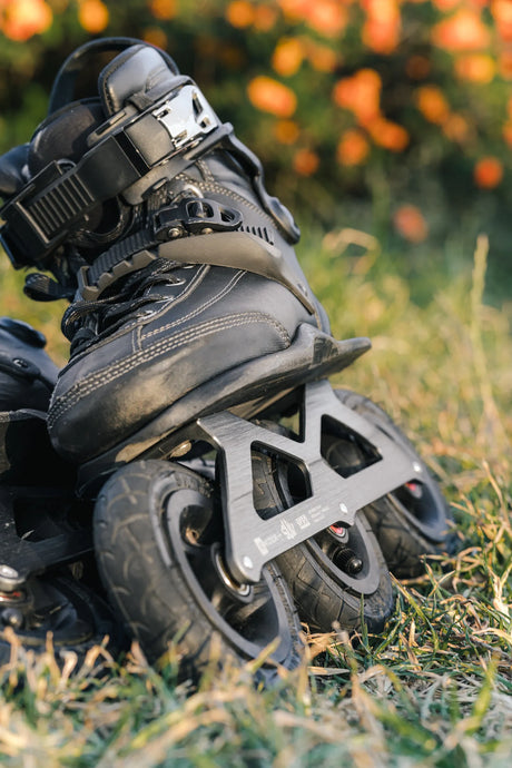 SKA800319 KIZER SUV 125 Offroad Frame Komplettpaket 3x125mm 295mm UFS Offroad Off-road SUV Flat Frame Schiene Frame Skate Schiene Aggressive Antirocker Frame Flat Frame Freestyle Frame Aggressive Inlineskates Aggressive Skates aggro skates stunt skates rollerblades aeon skates usd aeon flat frame Stunt Skates Park Skates Aggro Trick Skating Skatepark Inline Skating Rollerblading Freizeitskates Freizeit Skating Inlinerfahren Inliner laufen Skating Rollerblades Inline Skateschule und Skateshop SkaMiDan Weil a