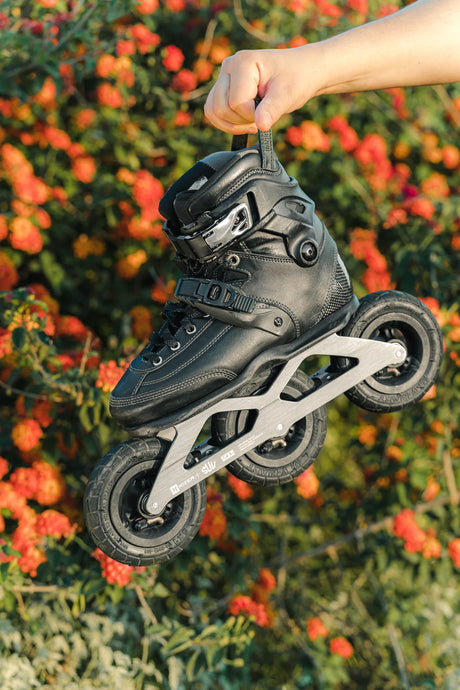 SKA800319 KIZER SUV 125 Offroad Frame Komplettpaket 3x125mm 295mm UFS Offroad Off-road SUV Flat Frame Schiene Frame Skate Schiene Aggressive Antirocker Frame Flat Frame Freestyle Frame Aggressive Inlineskates Aggressive Skates aggro skates stunt skates rollerblades aeon skates usd aeon flat frame Stunt Skates Park Skates Aggro Trick Skating Skatepark Inline Skating Rollerblading Freizeitskates Freizeit Skating Inlinerfahren Inliner laufen Skating Rollerblades Inline Skateschule und Skateshop SkaMiDan Weil a