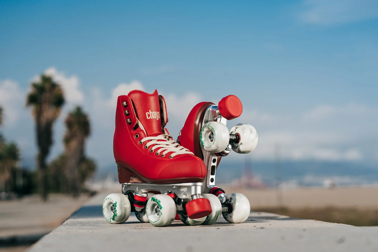 SKA810660 CHAYA Melrose Premium Berry Red Lifestyle Roller Skates Rollschuhe Park Tanz Rollschuhe Barbie Park Quad Skates Roller Skates Lifestyle Rollschuhe Skatepark Rollschuhe Chaya Quad Skates Aggressive Quad Skates Rollschuhe Stunt Rollschuhe Rollkunstlauf Rollschuhe Rollerskates Schwarze Rollschuhe Lifestyle Rollschuhe Roller Skating Quad Skating Skateschule und Skateshop Weil am Rhein SkaMiDan Lörrach Freiburg Basel Deutschland Germany