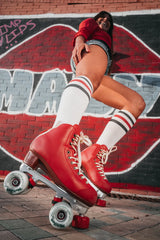 SKA810660 CHAYA Melrose Premium Berry Red Lifestyle Roller Skates Rollschuhe Park Tanz Rollschuhe Barbie Park Quad Skates Roller Skates Lifestyle Rollschuhe Skatepark Rollschuhe Chaya Quad Skates Aggressive Quad Skates Rollschuhe Stunt Rollschuhe Rollkunstlauf Rollschuhe Rollerskates Schwarze Rollschuhe Lifestyle Rollschuhe Roller Skating Quad Skating Skateschule und Skateshop Weil am Rhein SkaMiDan Lörrach Freiburg Basel Deutschland Germany