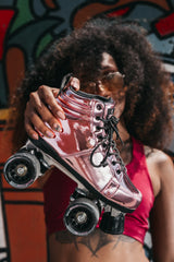 SKA810670 CHAYA Pink Laser Roller Skates Lifestyle Roller Skates Rollschuhe Park Tanz Rollschuhe Barbie Park Quad Skates Roller Skates Lifestyle Rollschuhe Skatepark Rollschuhe Chaya Quad Skates Aggressive Quad Skates Rollschuhe Stunt Rollschuhe Rollkunstlauf Rollschuhe Rollerskates Schwarze Rollschuhe Lifestyle Rollschuhe Roller Skating Quad Skating Skateschule und Skateshop Weil am Rhein SkaMiDan Lörrach Freiburg Basel Deutschland Germany