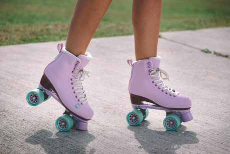 SKA810724 CHAYA Melrose Lavender Roller Skates 2021 Lifestyle Roller Skates Pink Park Lifestyle Rollschuhe Tanz Rollschuhe Barbie Park Quad Skates Roller Skates Lifestyle Rollschuhe Skatepark Rollschuhe Chaya Quad Skates Aggressive Quad Skates Rollschuhe Stunt Rollschuhe Rollkunstlauf Rollschuhe Rollerskates Schwarze Rollschuhe Lifestyle Rollschuhe Roller Skating Quad Skating Skateschule und Skateshop Weil am Rhein SkaMiDan Lörrach Freiburg Basel Deutschland Germany