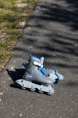 SKA880355 PLAYLIFE Cruiser Grey adj. | Grau | Kinder Inlineskates | Größenverstellbar | Größenverstellbar für Kinder Inlineskates Kinder Inliner Kids Skates Rollerblades Inlineskates für Kinder Junior Skates Verstellbare Skates Größenverstlelbare Inlineskates für Kinder Kinder Inliner Kids Inliner Kids Rollerblades Urban Inline Skating Urban Inline Skating Freeskates City Skates Fitness Inliner Sport Skates Sport Inliner Rollerblades Rollerblading Lörrach Freiburg Basel Inliner Skateschule und Skateshop Wei