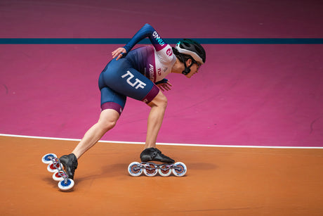 SKA903320 POWERSLIDE Hurricane Black | Schwarz | Größenverstellbar | Renn + Fitness Skatehelm Kopf Rennhelm Fahrradhelm Radhelm Bike Helm Stunt Helm Skatehelm Stunt Skatehelm Größenverstellbar protectors skate helmet aggressive helmet wind helmet skatehelm surzhelm radhelm fahrradhelm sporthelm schutzhelm Skate Schützer Inliner Schützer Schutzausrüstung Fingerschutz Handschuhe inline skating inliner inlineksaten rollerbladen rollerskaten Inlineskates Rollerblades Fitness Skates Slalom Skates rollerblades ro