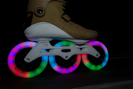 SKA905412/Multi/6-Pack POWERSLIDE Neons 125 LED Rollen | 85A Bunt | 6-Pack | Leuchtrollen | Urban Inline Rollen | Leuchtrollen Urban Inline Rollen | Nite Rollen Nachtrollen LED Rollen