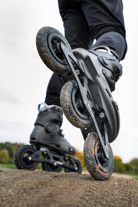 SKA908245_POWERSLIDE Trinity Renegade SUV Offroad Frameset 3x125 295mm | Trinity X | Offroad Inlineskates Trinity X Offroad Inline Skating Off-road inline skates offroad inliner SUV skates SUV Rollerblades SUV Inlnineskates SUV Air Wheels Air Rims Air Tire Off-Road Skating SUV Skating Off road inline skating off road blading Urban Inlineskate Fitness Inlineskates Inlineskates Sport Inline Skates Rollerblades Urban Inline Skating Urban Inline Skating Freeskates Trainng Skates Strecken Skates Trinity Skates E