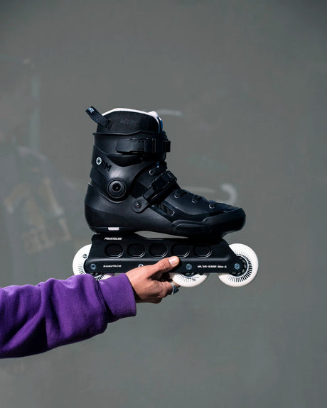 SKA908438 POWERSLIDE Storm Black 80 | 80mm 88A SHR ABEC 9 | Schwarz | 165mm Dual Point Mounting | Urban Inlineskates | Freestyle & Fitness Inlineskates| Urban Inlineskates Urban Inlineskate Freestyle Skates Fitness Inlineskates Inlineskates Sport Inline Skates Rollerblades Urban Inline Skating Urban Inline Skating Freeskates Trainng Skates Strecken Skates Trinity Skates Einsteiger Beginner Inlineskates Inliner Fitness Inliner City Skates Fitness Inliner Sport Skates Sport Inliner Rollerblades Rollerblading 