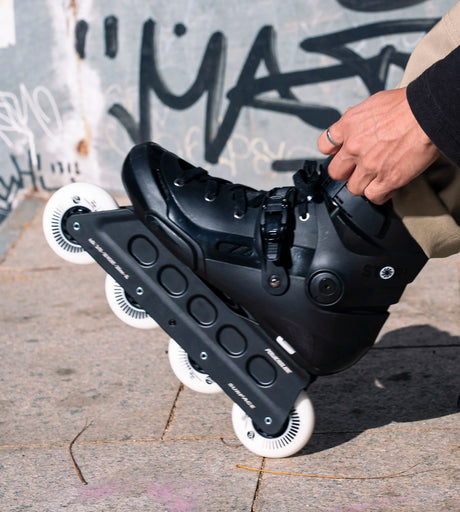 SKA908438 POWERSLIDE Storm Black 80 | 80mm 88A SHR ABEC 9 | Schwarz | 165mm Dual Point Mounting | Urban Inlineskates | Freestyle & Fitness Inlineskates| Urban Inlineskates Urban Inlineskate Freestyle Skates Fitness Inlineskates Inlineskates Sport Inline Skates Rollerblades Urban Inline Skating Urban Inline Skating Freeskates Trainng Skates Strecken Skates Trinity Skates Einsteiger Beginner Inlineskates Inliner Fitness Inliner City Skates Fitness Inliner Sport Skates Sport Inliner Rollerblades Rollerblading 