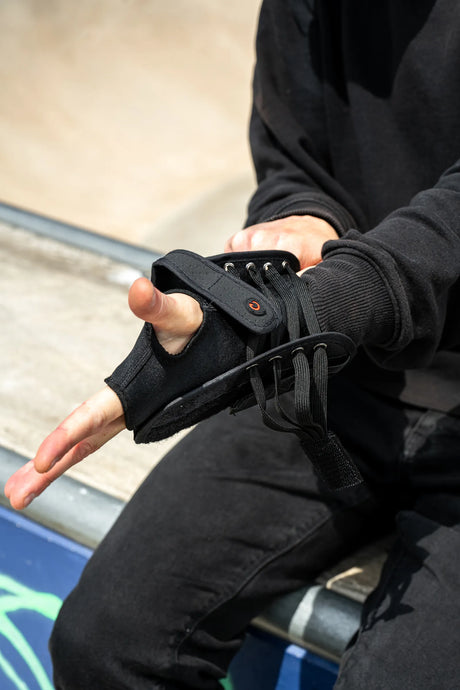 SKA920017 ENNUI City Wrist Brace Handgelenkschoner und Handgelenkschützer Inline Skating Rollerbaling Skateshop und Skateschule SkaMiDan Weil am Rhein