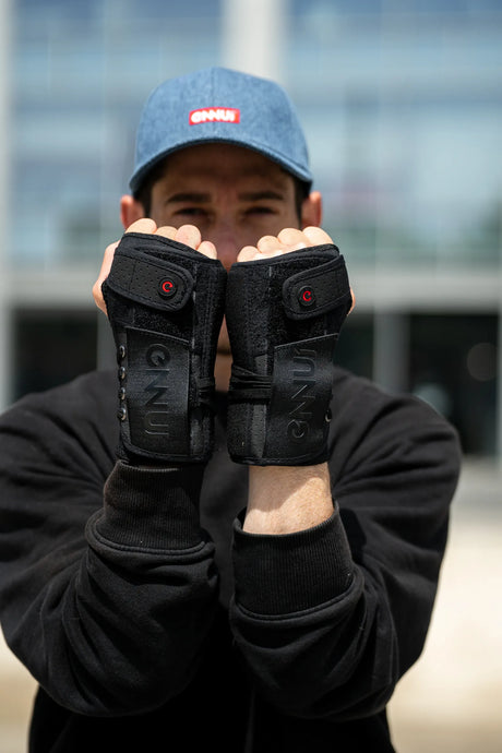 SKA920017 ENNUI City Wrist Brace Handgelenkschoner und Handgelenkschützer Inline Skating Rollerbaling Skateshop und Skateschule SkaMiDan Weil am Rhein