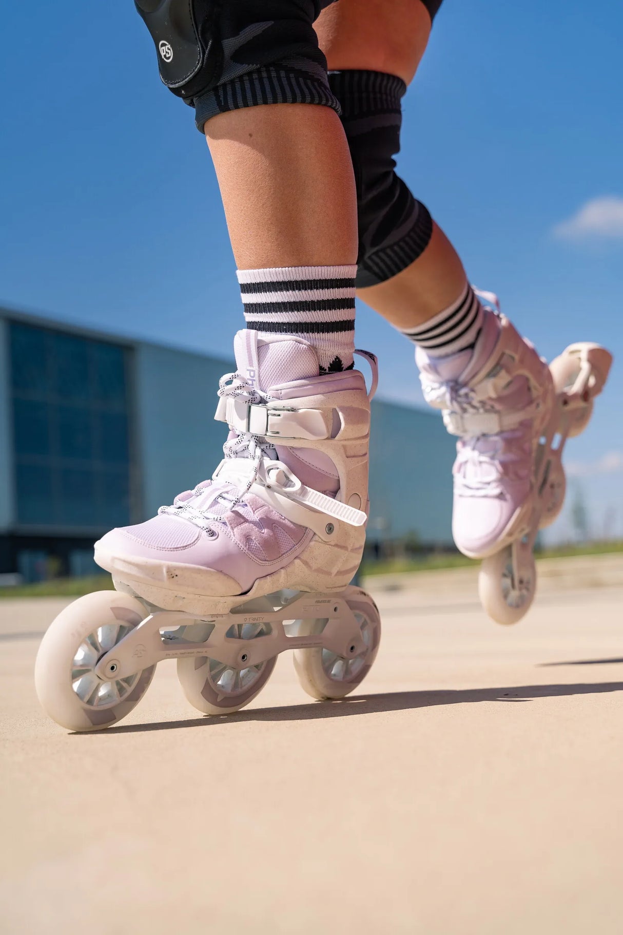 SKA940687 POWERSLIDE Phuzion Argon Berry 110 Trinity X Urban Inlineskates Freeskates Fitness Inlineskates Inlineskates Sport Inline Skates Rollerblades Urban Inline Skating Urban Inline Skating Freeskates Trainng Skates Strecken Skates Trinity Skates Einsteiger Beginner Inlineskates Inliner Fitness Inliner City Skates Fitness Inliner Sport Skates Sport Inliner Rollerblades Rollerblading Lörrach Freiburg Basel Inliner Skateschule und Skateshop Weil am Rhein SkaMiDan Deutschland Germany