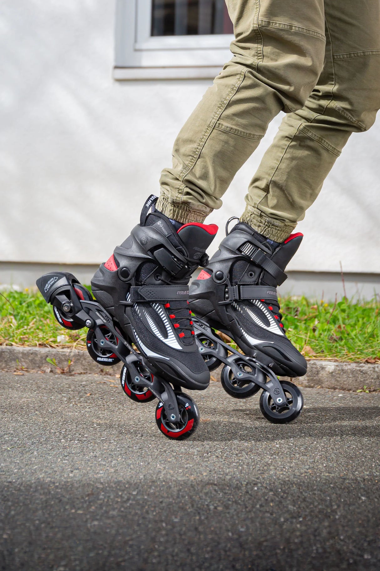 SKA940699 POWERSLIDE Phuzion Radon Charcoal 84 | Schwarz + Rot | Trinity X | Fitness Inlineskates Skates Fitness Inlineskates Inlineskates Sport Inline Skates Rollerblades Urban Inline Skating Urban Inline Skating Freeskates Trainng Skates Strecken Skates Trinity Skates Einsteiger Beginner Inlineskates Inliner Fitness Inliner City Skates Fitness Inliner Sport Skates Sport Inliner Rollerblades Rollerblading Lörrach Freiburg Basel Inliner Skateschule und Skateshop Weil am Rhein SkaMiDan Deutschland Germany