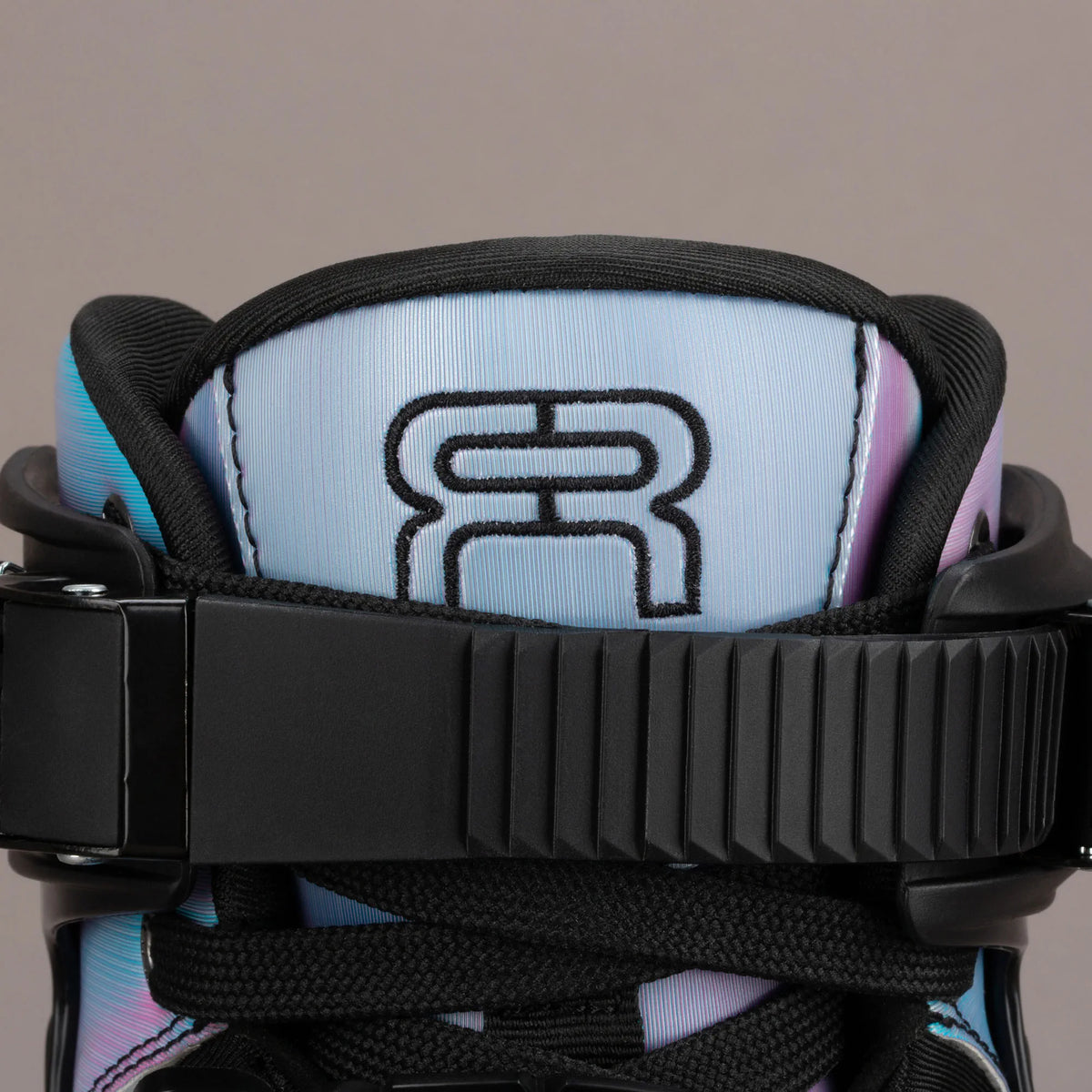 FR Skates FR Spin JI - Holo Blue | 3er Größen | High Performance Freestyle Slalom Inlineskates für Kinder & Jugendliche
