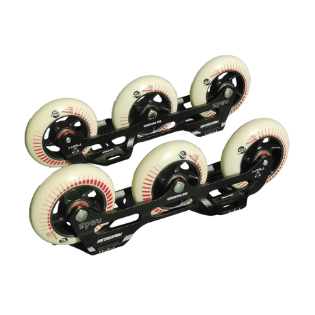 POWERSLIDE Trinity Nexus Rocker Frame RTR Black & White – Spinner Rollen 3× 84mm/3× 90mm 88A | Slalom & Freestyle Inline Skating Rahmen Inline Freestyle Slalom Skating Rahmen Schienen Rahmen Frame Freestyle Inline Skating Slalom Skating Slalom Schiene Slalom Frame Freestyle Frame Schienen Frames Speed Inline Skating Urban Freeskates Lörrach Freiburg Basel Inliner Skateschule Skateshop Weil am Rhein SkaMiDan Deutschland Germany