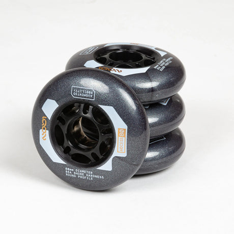SKA30380 IQON Access 80 Dark Grey Wheels | 80mm 85A | Dunkelgrau | 4-Pack | Aggressive Inline Rollen Aggressive Inline Rollen Inline Rollen Urban Inline Rollen Edition Urban Inline Rollen Aggressive Inline Rollen Urban Inline Rollen Fitness Inline Rollen für Inliner Stuntrollen Rollerblades Rollerblading Aggressive Inline Skating Aggressive Inline Skating Rollerblading Blading Inline Skating Inliner Skateschule und Skateshop Weil am Rhein SkaMiDan Lörrach Freiburg Basel Deutschland Germany