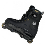 SKA10-RSLA RAZORS SL Auroux Pro – Black | 60mm 90A | UFS Mounting | Aggressive Inlineskates Skating Freestyle Skates Fitness Inlineskates Inlineskates Sport Inline Skates Rollerblades Urban Inline Skating Urban Inline Skating Freeskates Trainng Skates Strecken Skates Trinity Skates Einsteiger Beginner Inlineskates Inliner Fitness Inliner City Skates Fitness Inliner Sport Skates Sport Inliner Rollerblades Rollerblading Lörrach Freiburg Basel Inliner Sk
