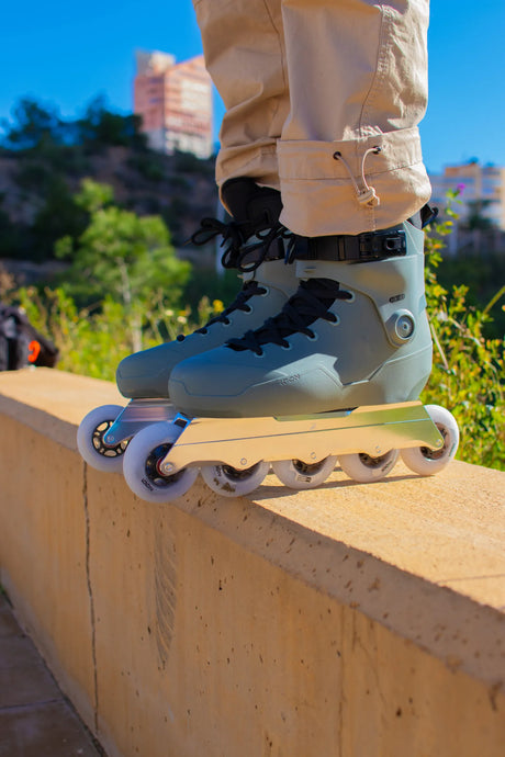 SKA10108 IQON ACT WZ Team Wizard Inlineskates White  5x 80mm UFS + Trinity + 165mm Dual Point Mounting | Urban Inlineskates Urban Inlineskate Wizard Skating Freestyle Skates Fitness Inlineskates Inlineskates Sport Inline Skates Rollerblades Urban Inline Skating Urban Inline Skating Freeskates Trainng Skates Strecken Skates Trinity Skates Einsteiger Beginner Inlineskates Inliner Fitness Inliner City Skates Fitness Inliner Sport Skates Sport Inliner Rollerblades Rollerblading Lörrach Freiburg Basel Inliner Sk