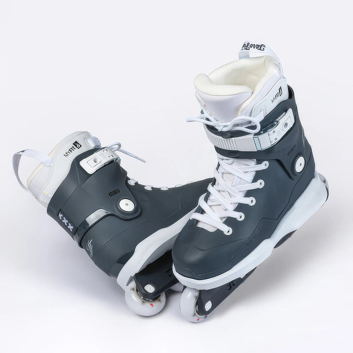 SKA10111 IQON ACT AG Jaro Frijn Pro 60mm 88A – Dunkelblau-Weiß | Flat Setup & Rockerbar | UFS+ Mounting | Aggressive Inlineskates Aggressive Skates Stunt Skates Disroyal Icon Iqon Mesmer Rollerblading Aggressive Inline Best Aggressive Skates 2021 Top Stunt Skates USD Aeon Skates USD Aeon 60 Inliner Rollerblading Blading Inline skate school rollerblading inlne skating school and skate shop Weil am Rhein SkaMiDan Lörrach Freiburg Basel Deutschland Germany