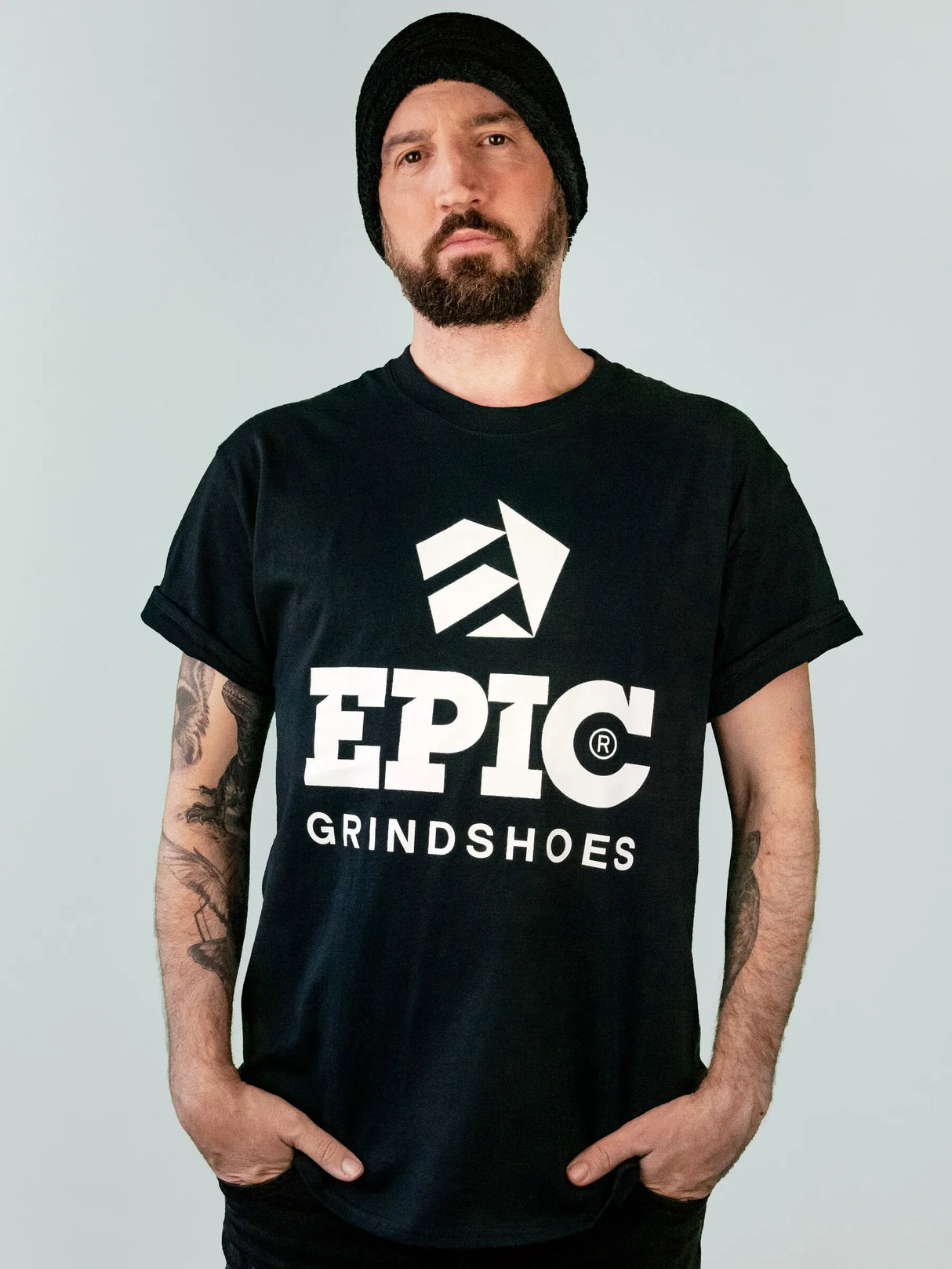SKA140005 EPIC Emblem T-Shirt | Black | Unisex |  Clothing | Bekleidung  Inliner Sport Skates Sport Inliner Rollerblades Rollerblading Lörrach Freiburg Basel Inliner Skateschule und Skateshop Weil am Rhein SkaMiDan Deutschland Germany
